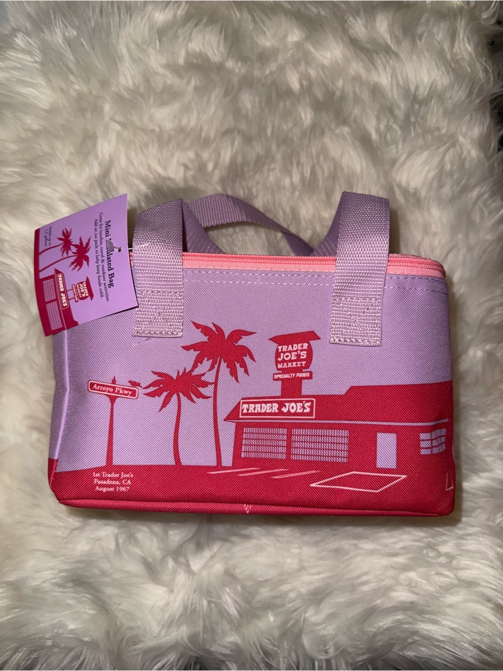 OFFER - NWT 💞 Trader Joe's Lavender and Pink Insulated Lunch Bag